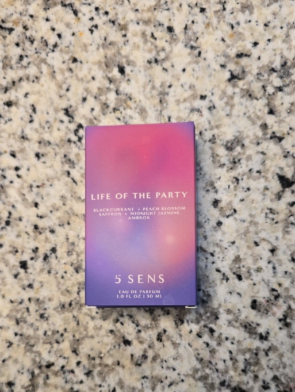 5 SENS "Life of the Party" Eau de Parfum - Purple Pink Gradient Box
